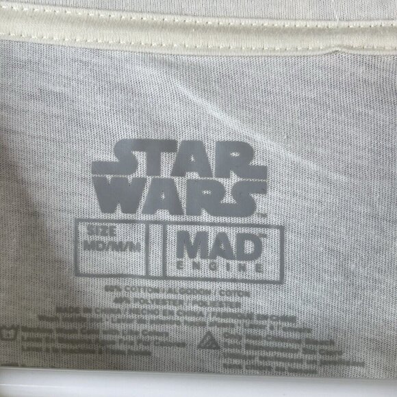 Star Wars Women's Medium Baby Yoda " Happy Holidays" Short Sleeve Graphic Top - Picture 4 of 5